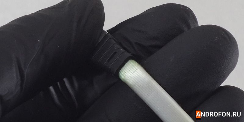Окислительный процесс внутри USB кабеля.