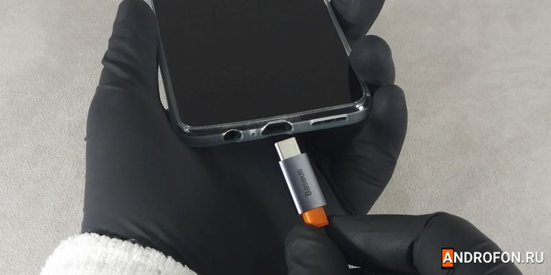 Подключение OTG переходника или USB хаба к телефону.